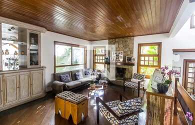 Imagem: Casa à Venda - Alphaville, 4 Quartos, 320 m2