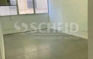 Imagem: O depósito possui 1 Vaga na garagem e 73m² de Área e está