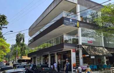 Imagem: O depósito possui 1 Vaga na garagem, 16m² de Área e está