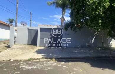 Imagem: A casa possui 5 Dormitórios, 5 Banheiros, 5 Vagas na garagem