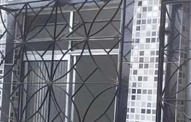 Imagem: A casa possui 1 Dormitório, 1 Banheiro e está localizado