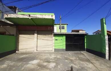 Imagem: A casa possui 2 Dormitórios, 1 Banheiro, 1 Vaga na garagem