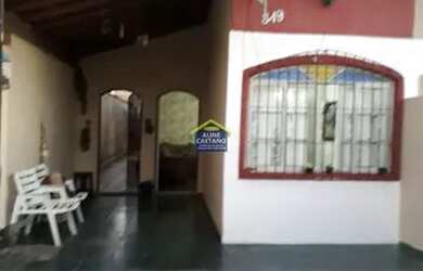 Imagem: A casa possui 2 Dormitórios, 1 Banheiro, 3 Vagas na garagem