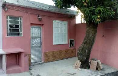 Imagem: A casa possui 1 Dormitório, 1 Banheiro, 40m² de Área e está