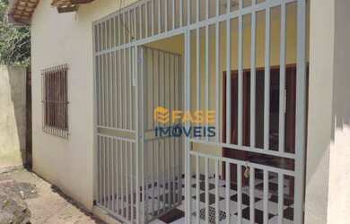 Imagem: A casa possui 2 Dormitórios, 2 Banheiros, 240m² de Área e