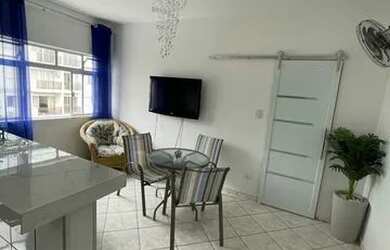 Imagem: O apartamento possui 1 Dormitório, 1 Banheiro, 1 Vaga na garagem