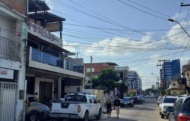 Imagem: A casa possui 5 Dormitórios, 5 Banheiros, 203m² de Área e