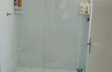 Imagem: A casa possui 2 Dormitórios, 1 Banheiro, 100m² de Área e