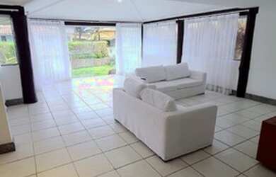 Imagem 6: Mansão mobiliada e equipada a 50m da areia da praia