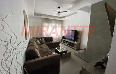 Imagem: A casa possui 3 Dormitórios, 3 Banheiros, 1 Vaga na garagem