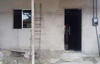 Imagem: A casa possui 2 Dormitórios, 1 Banheiro e está localizado