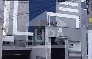 Imagem: A casa possui 2 Dormitórios, 3 Banheiros, 1 Vaga na garagem