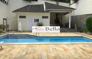 Imagem: A casa em condomínio possui 5 Dormitórios, 5 Banheiros, 3