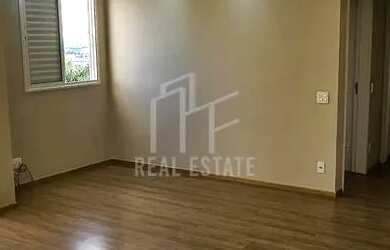 Imagem: O apartamento possui 2 Dormitórios, 1 Banheiro, 2 Vagas na