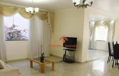 Imagem: A casa possui 5 Dormitórios, 5 Banheiros, 5 Vagas na garagem