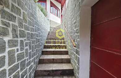 Imagem 8: Casa linear de 286m² e terreno de 776m² com 3 quartos no centro do Cônego,...