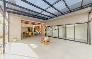 Imagem 9: Casa Exclusiva com 233m² prívativos com Pé-Direito Duplo, Espaço Gourmet...