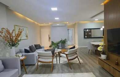 Imagem: O apartamento possui 4 Dormitórios, 5 Banheiros, 3 Vagas na