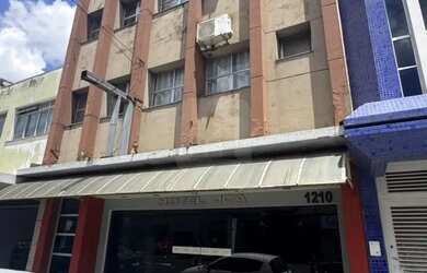 Imagem: O depósito possui 1.100m² de Área e está localizado em