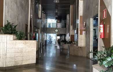 Imagem 4: Loja Edifício Stael Luiza, Savassi, 58 metros, 02 pavimentos, frente de blindex