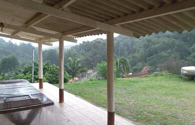 Imagem: A chácara possui 1.400m² de Área e está localizado em Juquitiba