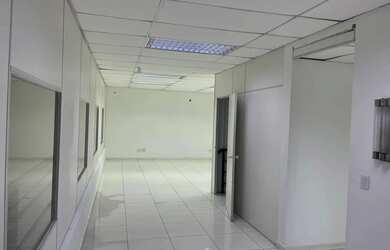 Imagem 7: Galpão Comercial de 288m² para Locação em Cotia-SP, Jardim Fontana...