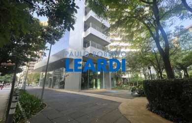 Imagem: O depósito possui 5 Vagas na garagem, 2.534m² de Área e