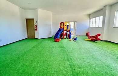 Imagem 2: Apartamento à Venda na Granja dos Cavaleiros Macaé/RJ 3 Dormitórios...