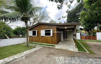 Imagem: A casa possui 2 Dormitórios, 1 Banheiro, 1 Vaga na garagem