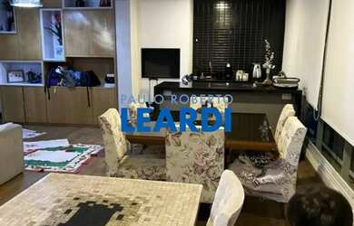 Imagem: O apartamento possui 3 Dormitórios, 4 Banheiros, 2 Vagas na