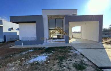 Imagem: A casa em condomínio possui 4 Dormitórios, 5 Banheiros, 5