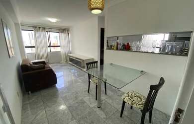 Imagem: O apartamento possui 1 Dormitório, 1 Banheiro, 1 Vaga na garagem