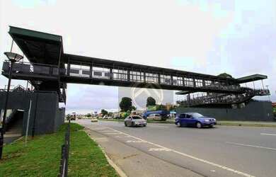 Imagem: O terreno possui 68000m² de Área e está localizado em Pinheirinho