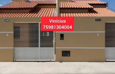 Imagem: A casa possui 2 Dormitórios, 2 Banheiros, 2 Vagas na garagem