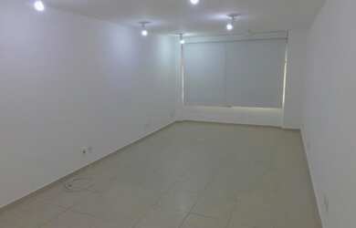 Imagem: O depósito e possui Dormitórios, Suítes, Banheiros, 1