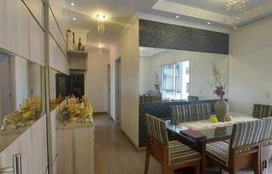 Imagem: O apartamento possui 3 Dormitórios, 1 Banheiro, 2 Vagas na