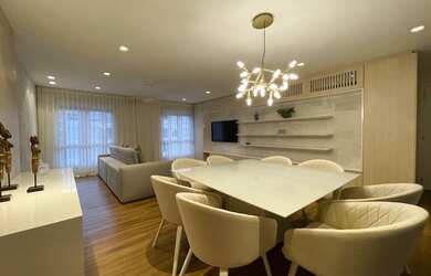 Imagem: O apartamento possui 3 Dormitórios, 3 Banheiros, 2 Vagas na