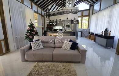 Imagem 2: CASA EM RESIDENCIAL. Churrasqueira, Imóvel mobiliado, Varandae320m²...