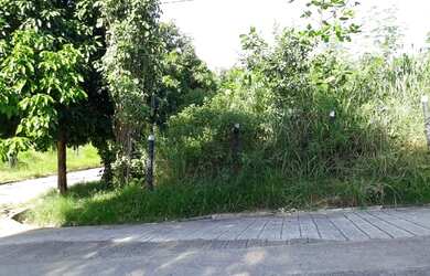 Imagem: O terreno possui 360m² de Área e está localizado em Rio