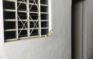 Imagem: A casa possui 2 Dormitórios, 1 Banheiro, 60m² de Área e