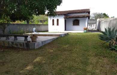 Imagem: A casa possui 2 Dormitórios, 1 Banheiro, 360m² de Área e