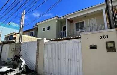 Imagem: A casa possui 2 Dormitórios, 2 Banheiros, 1 Vaga na garagem