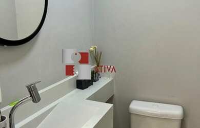 Imagem: A casa em condomínio possui 4 Dormitórios, 2 Banheiros, 4