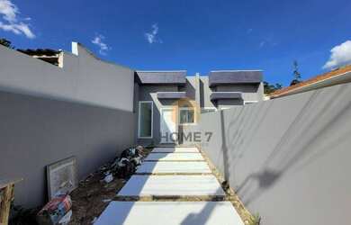 Imagem: A casa possui 2 Dormitórios, 2 Banheiros, 2 Vagas na garagem