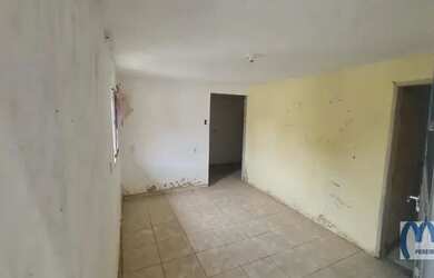 Imagem: A casa possui 1 Dormitório, 1 Banheiro, 36m² de Área e está