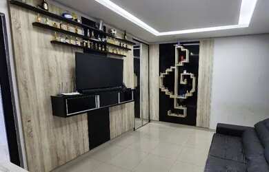 Imagem: A casa possui 4 Dormitórios, 3 Banheiros, 2 Vagas na garagem