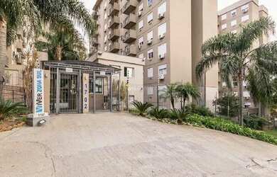 Imagem: O apartamento possui 3 Dormitórios, 1 Banheiro, 1 Vaga na garagem