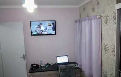 Imagem: A kitnet possui 1 Dormitório, 1 Banheiro, 1 Vaga na garagem