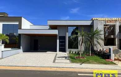 Imagem: A casa em condomínio possui 3 Dormitórios, 4 Banheiros, 4