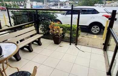 Imagem 3: Apartamento térreo e reformado frontal ao Canal. Vista cinematográfica